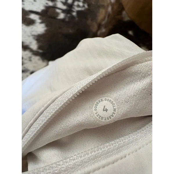 Lululemon Pace Rival Skirt *4-way Stretch 15" White Size 4 Tall - Image 5