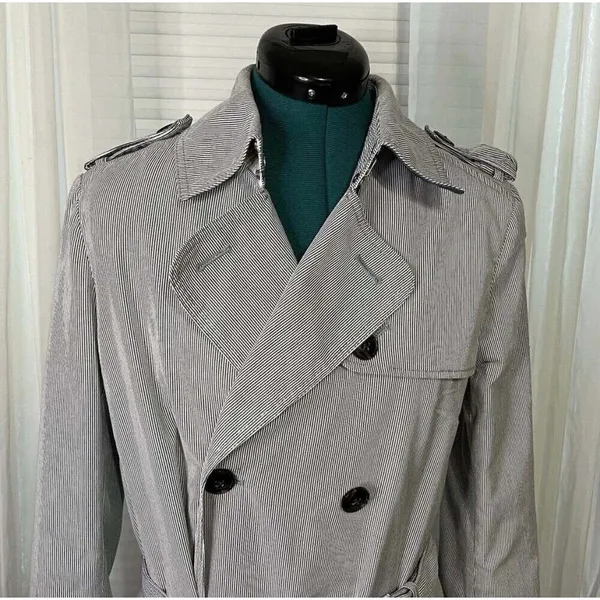 GAP Women’s Blue Pinstriped Double Breasted Trench Coat Medium Belted Classic - Image 4