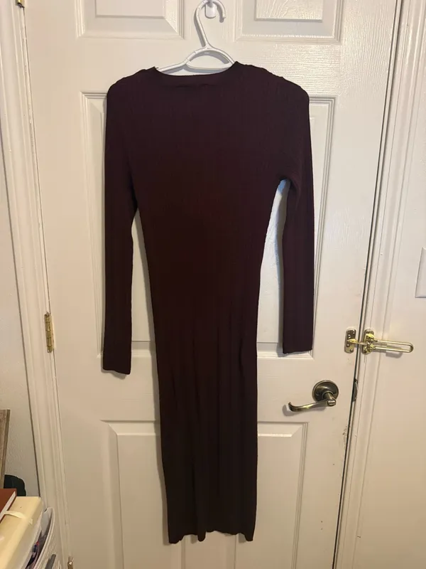 Pink Rose Burgundy Ribbed Cutout Long-Sleeve Maxi Dress Size Medium - Image 3