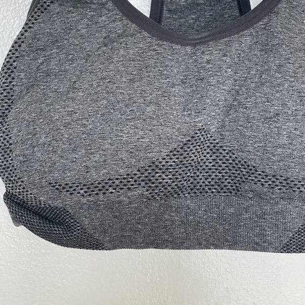 Gymshark Womens Sports Bra Activewear Sz XS Crop Top Logo Workout Gray Stretch - Image 5