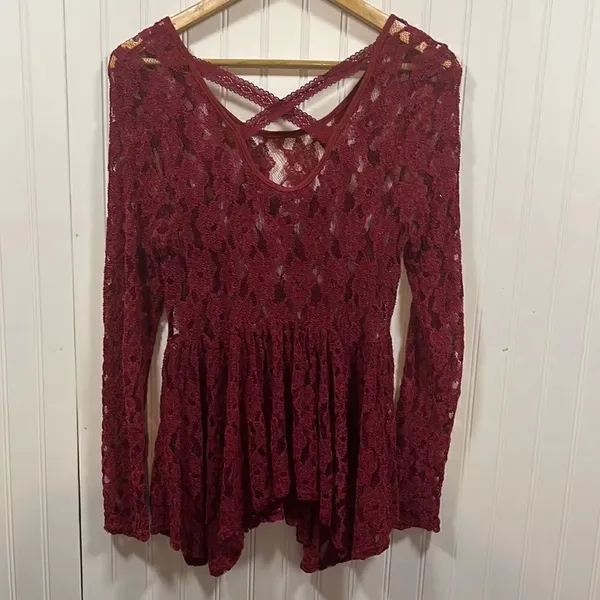 BKE sheer lace long sleeve tunic - Image 4