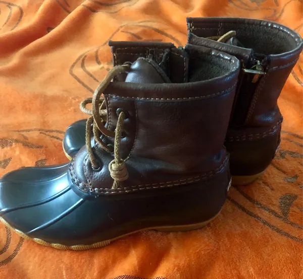 Sperry Girl’s Saltwater Duck Boots - Image 4