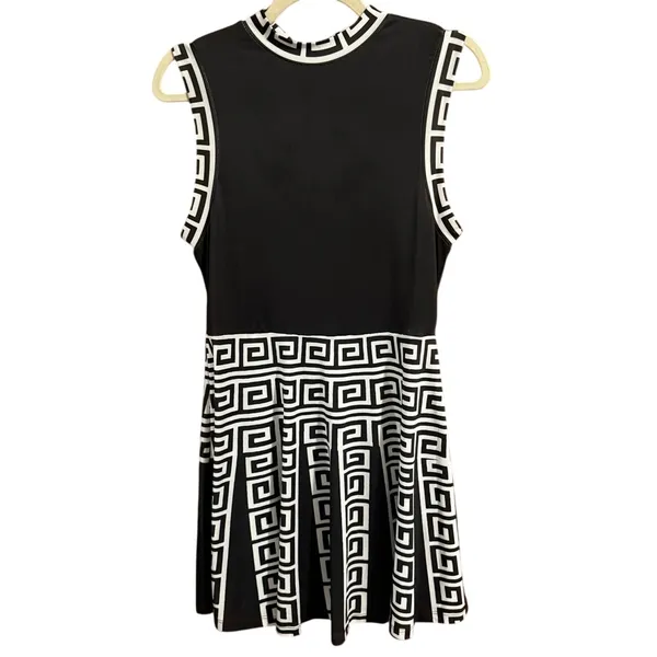Black & White Greek Key Pleated Skirt Dress size large women’s sleek geometric - Image 5