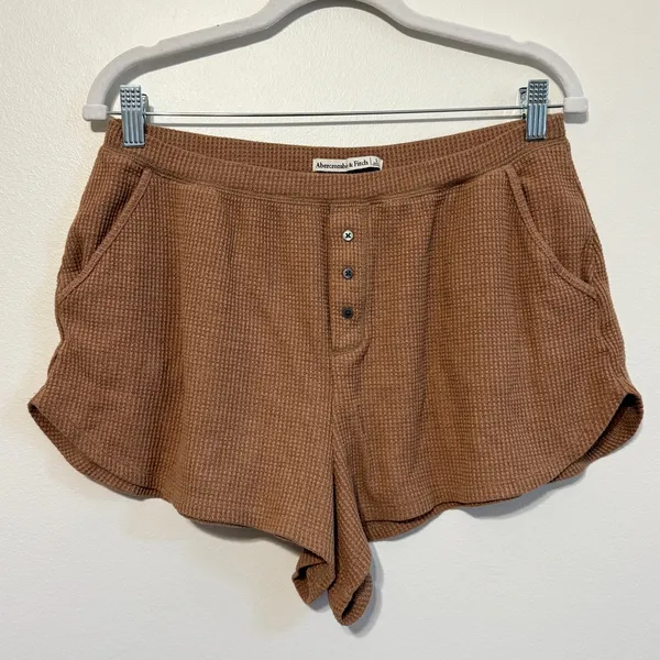 Abercrombie & Fitch Waffle Knit Shorts Size Large Tan Brown Cozy Lounge - Image 2