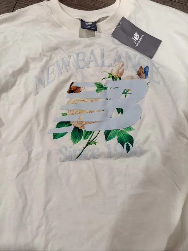 New Balance Cream Graphic Tee with Green Botanical Detail - Image 11
