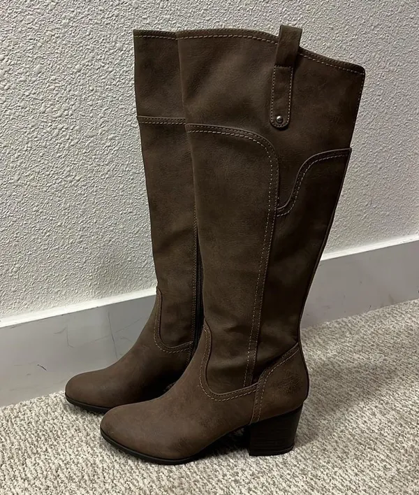 Boots Indigo rd. Brown heeled - Image 2