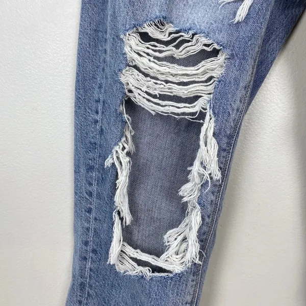 American Eagle‎ Highest Rise Mom Jeans Destroyed Light Wash Slim Leg Size 00 - Image 4