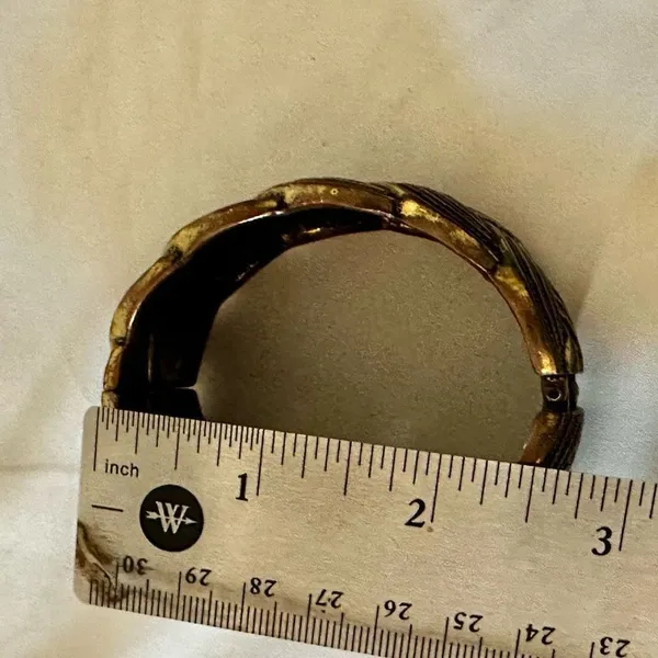 Gold tone hinged braided bangle bracelet - Image 4