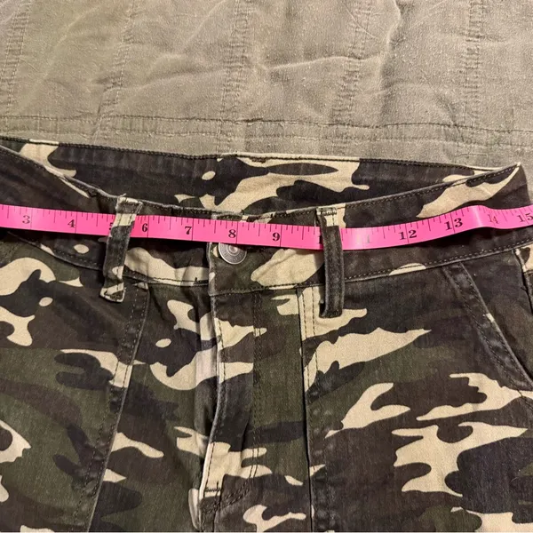 Royalty For Me Camo Jogger Pants Size 4 Fits 6 High Rise Cargo Utility - Image 4