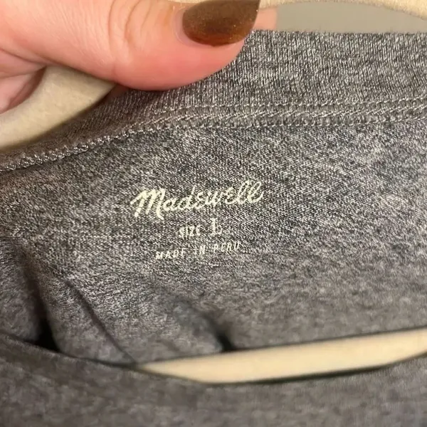 ✨Madewell Knot-Front Grey Sz Large Tee✨ - Image 5
