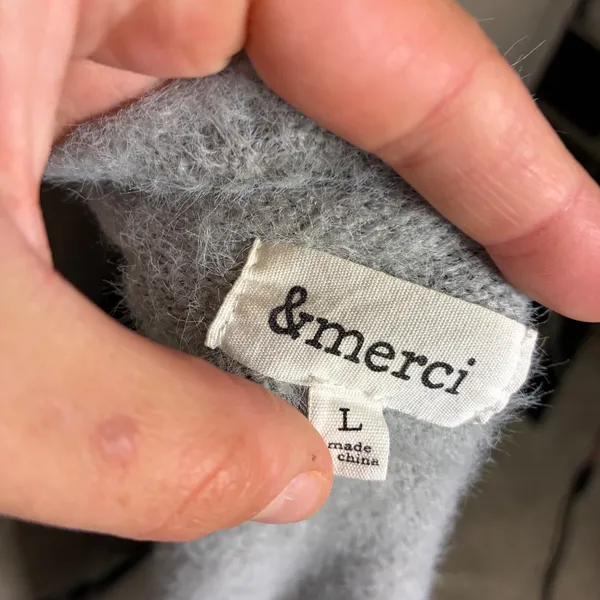 & Merci Gray Fuzzy Knit Cardigan Sweater‎ Women's Size L Cozy Soft Lounge - Image 4