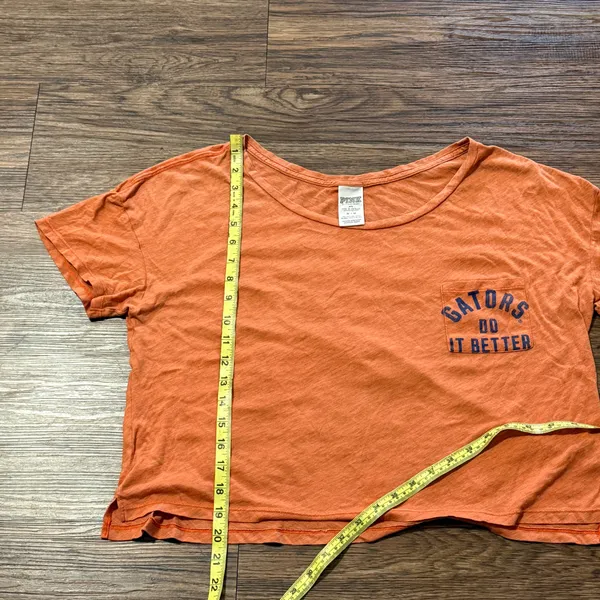 PINK Victoria’s Secret Cropped Gators Do It Better Short Sleeve Shirt Orange Med - Image 7