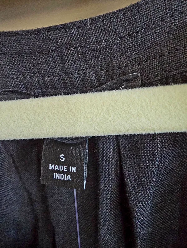 J.Crew black 100% linen Cabana top Open Placket V-neck Peasant - Image 3