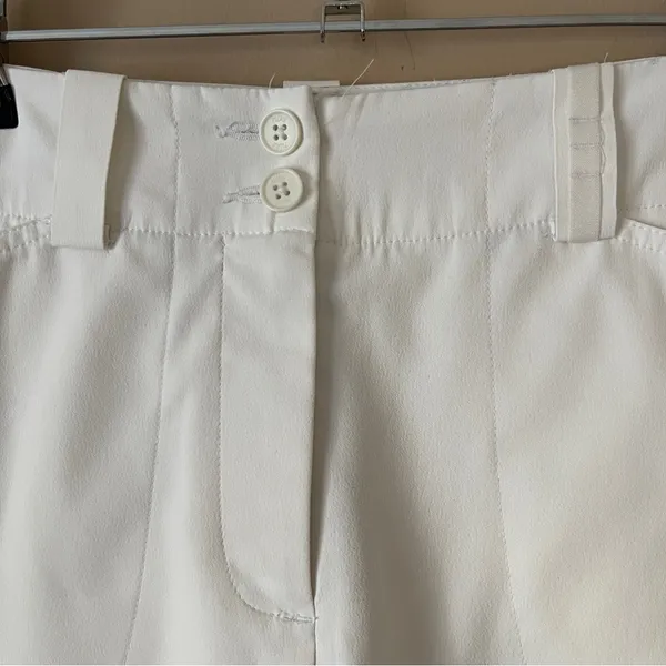 NIKE GOLF | White DriFit Full Coverage Mini Skort Sz 4 - Image 3