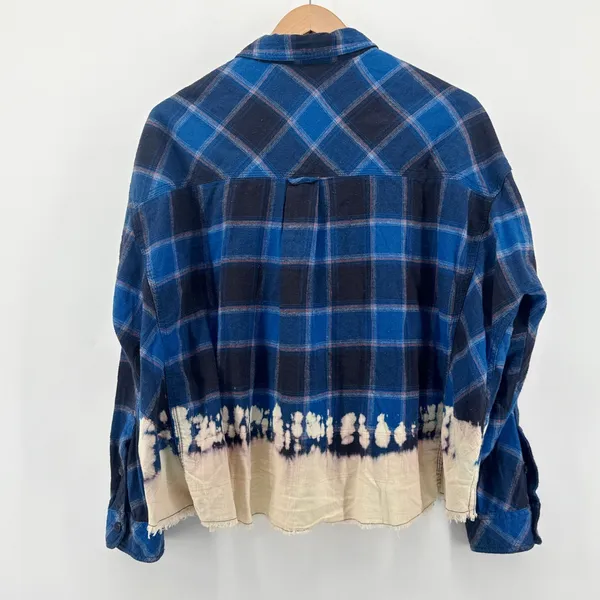 BDG‎ Urban Outfitters Rayne Flannel Boxy Cropped Button-down Shirt Blue Large - Image 8