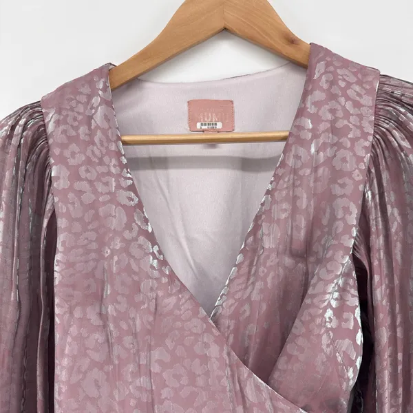 Show Me Your Mumu Joplin Wrap Blouse S Mauve Lilac Metallic Leopard Crop‎ Top - Image 4