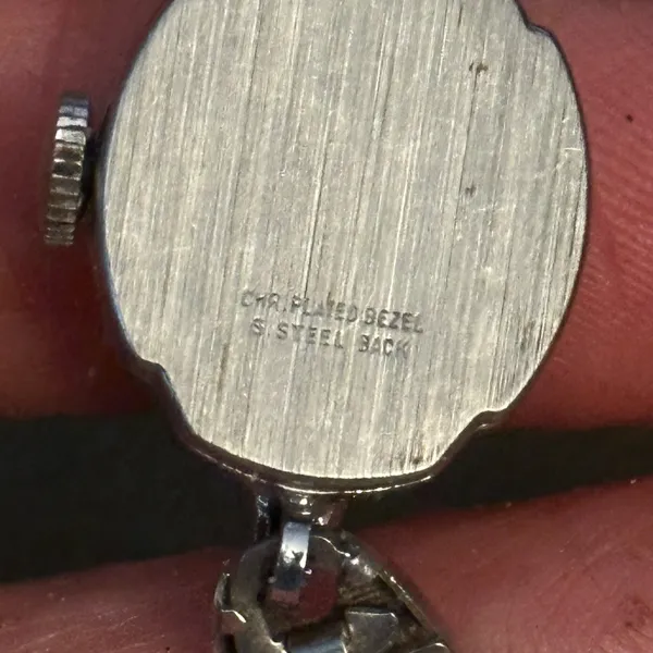 Vintage Timex silver wind up watch - Image 4