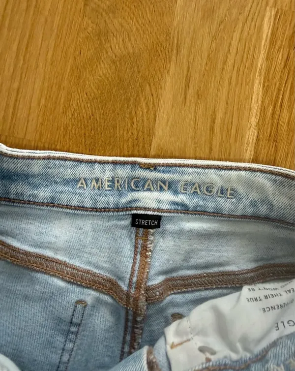 American Eagle Ripped Jeans - Image 3