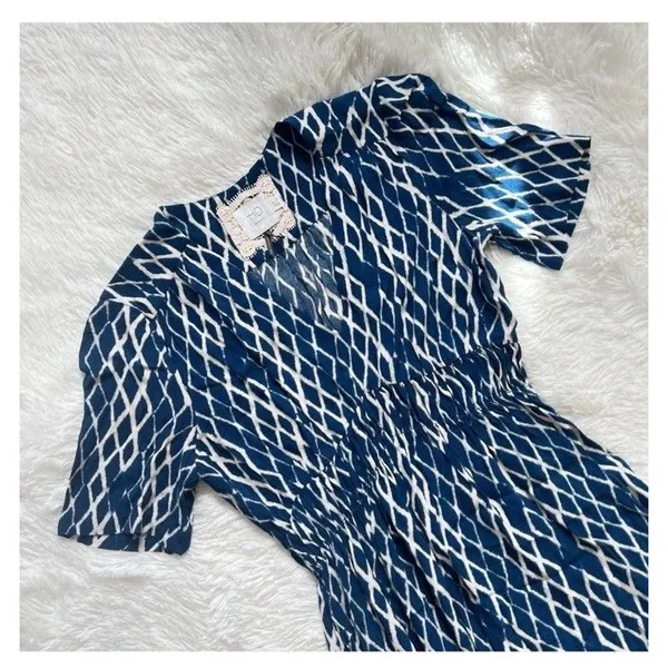 Anthropologie HD IN PARIS Blue White Diamond Printed Smocked Mini Dress Size 4 - Image 4