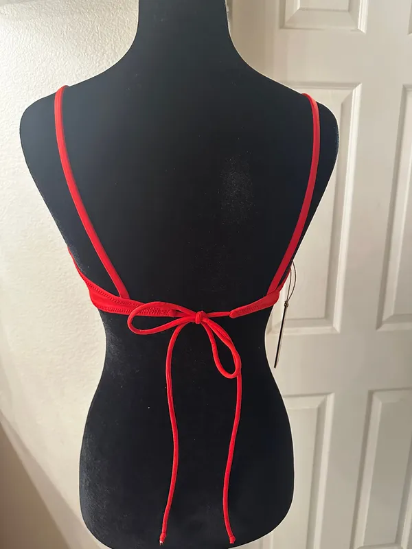 SKIMS Bikini Top Micro Scoop Swim Ruby - Image 5