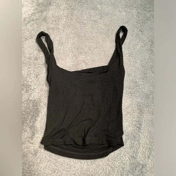 White fox black cropped tank top XS - Image 5