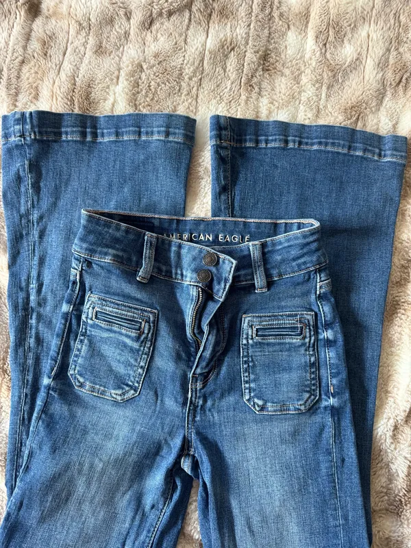 American Eagle Jeans - Image 2