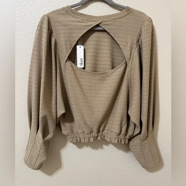Glam Women's Taupe Waffle Knit Long Sleeve Top size M - Image 5