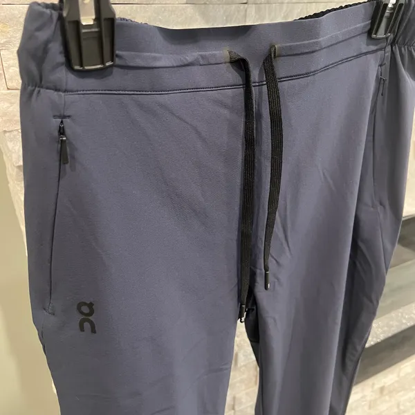 On Cloud Active Pants - Image 4