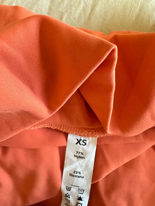 Amazon Orange Athletic Skirt with Shorts - Image 3