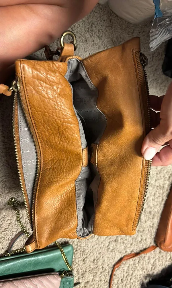 Tan Leather Crossbody Bag - Image 4
