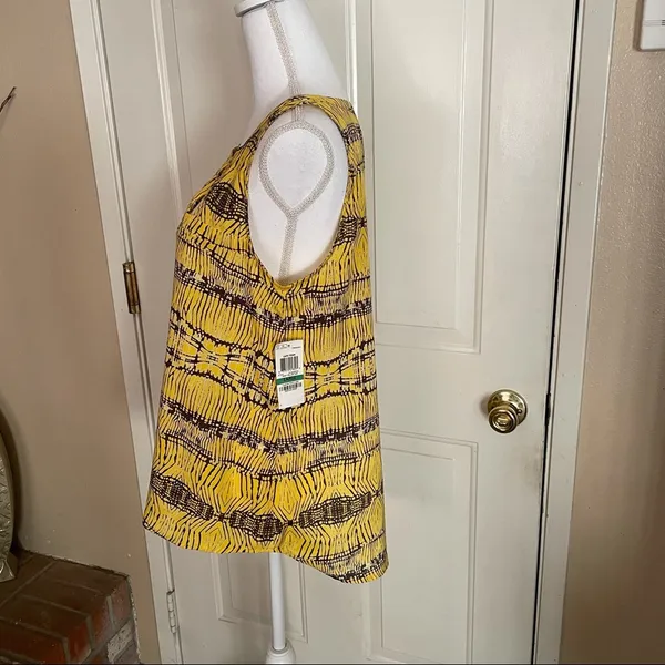 Bar III Women’s Tank Style Pull On Blouse - Image 4