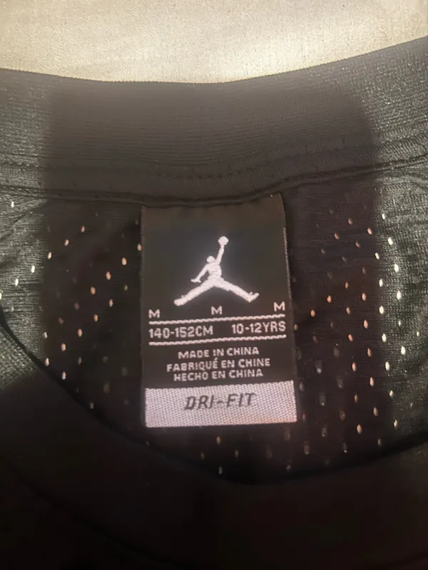 Boys Air Jordan - Image 3