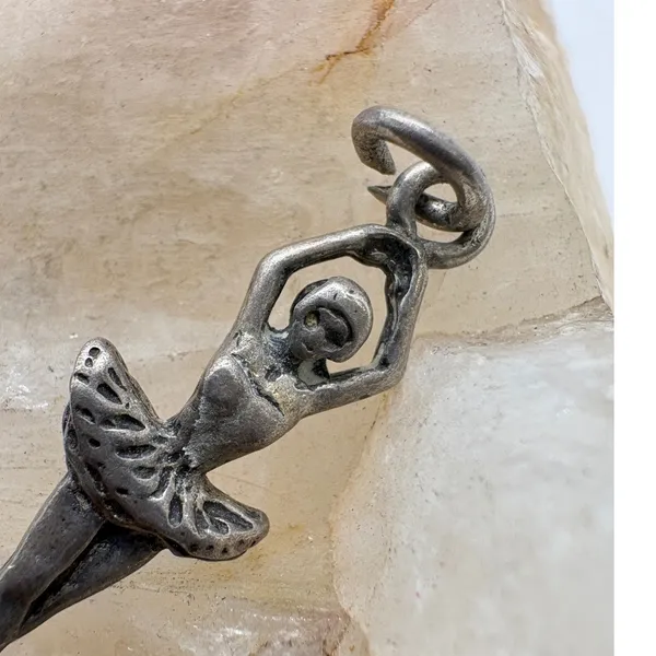 Vintage 925 Sterling Silver Ballerina Dancer Charm Pendant 0.90g - Image 3