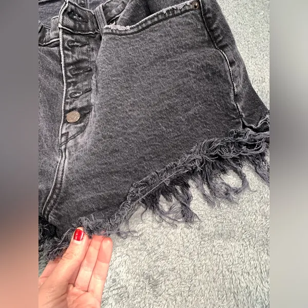 Abercrombie & fitch high rise mom Black Denim Frayed Shorts - Image 3