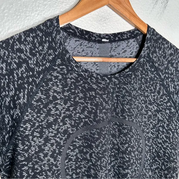 Lululemon Swiftly Tech Short Sleeve shirt 12 - Image 3