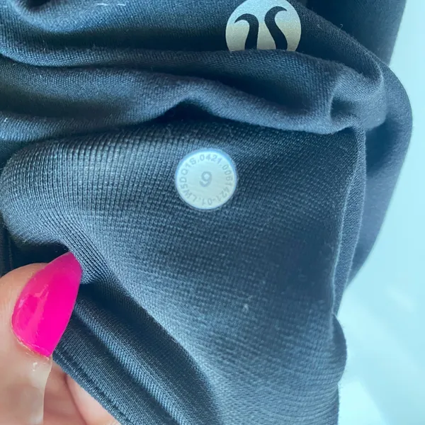Lululemon Size 6 Black Fast and Free High-Rise Tight 25" Pockets Leggings - Image 5