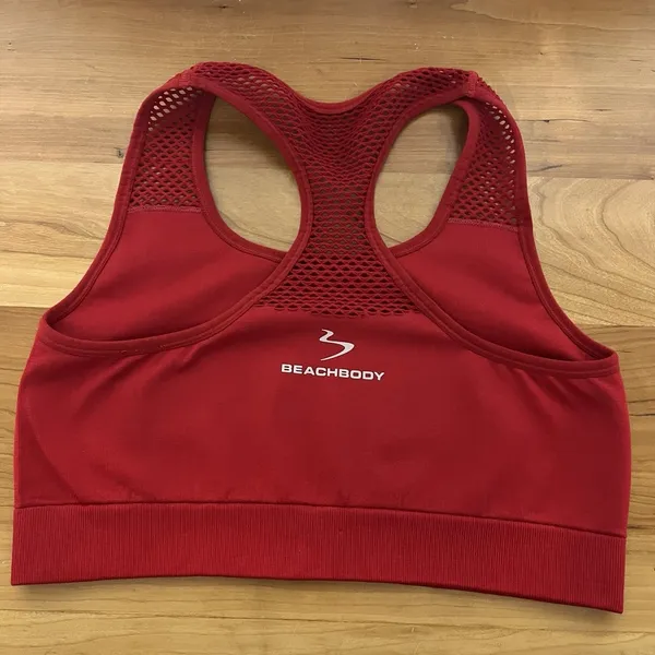 Beach Body Women's Red Racerback Sports Bra‎ With Cut Out Details Size Medium - Image 4