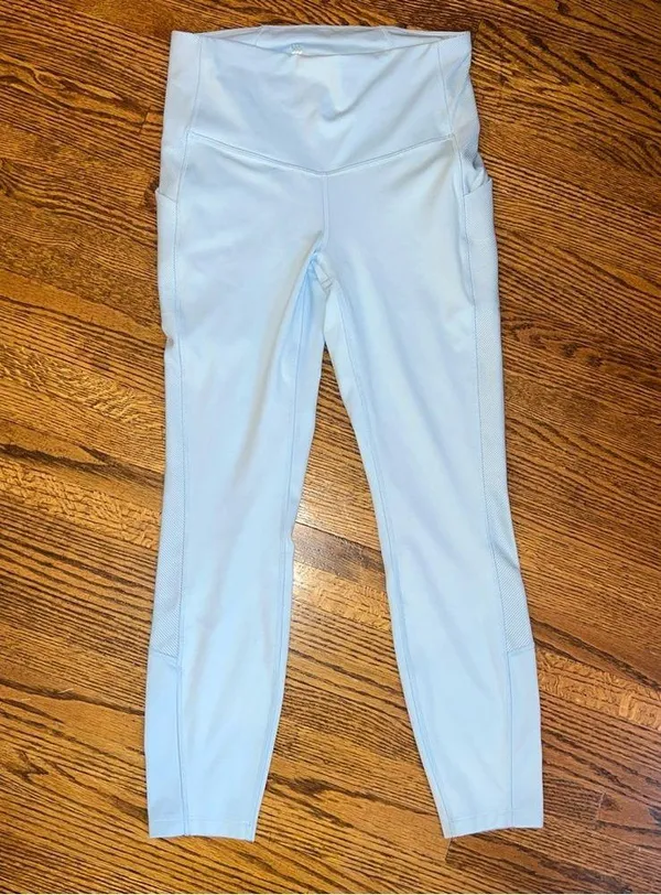 All In Motion Target Brand Yoga Pants / Leggings w/ pockets - Image 2