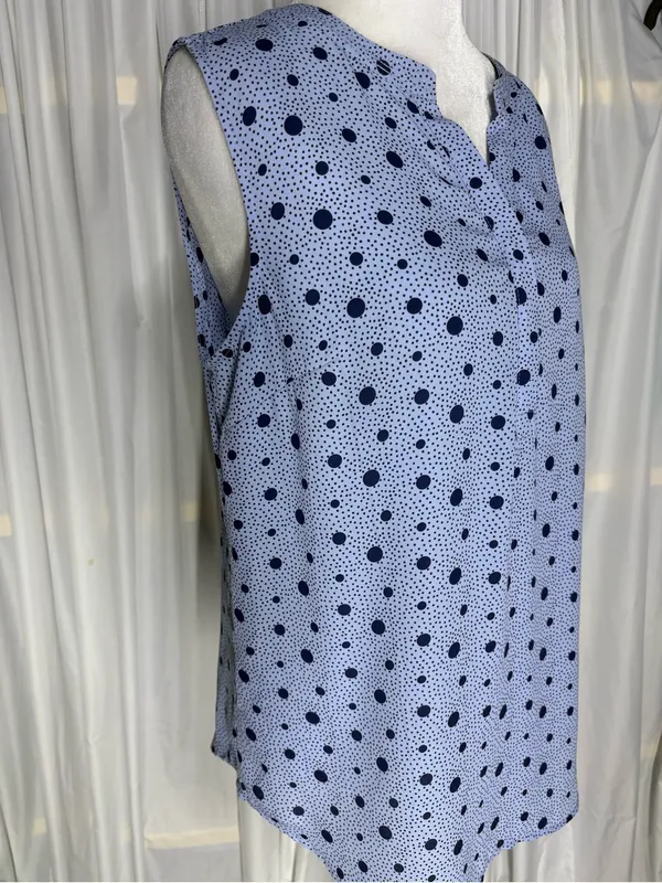 Talbots Light Blue And Navy Sleeveless V-Neck Polka Dot Tunic Size M - Image 4