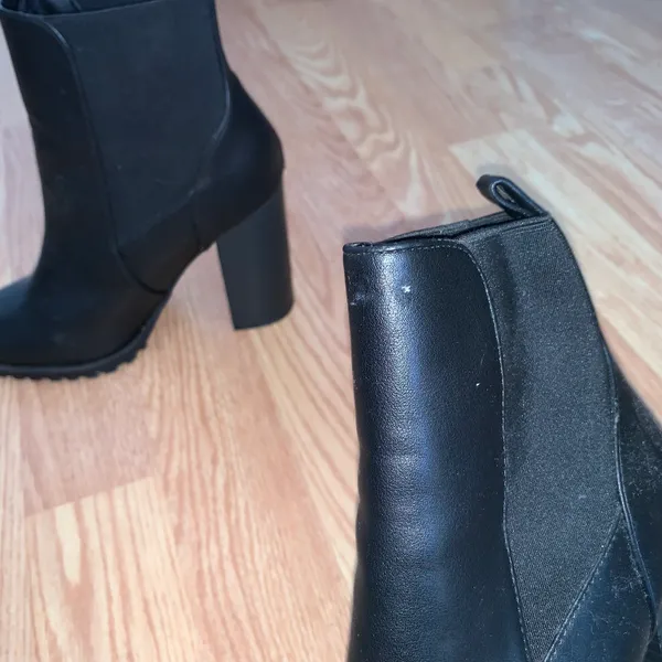 Forever 21 Faux Leather Ankle Boots - Image 12