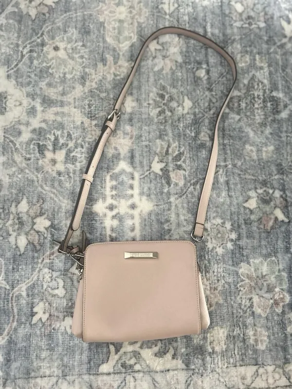 Steve Madden Pale Pink Women’s Crossbody Handbag W/Adjustable Strap - Image 3