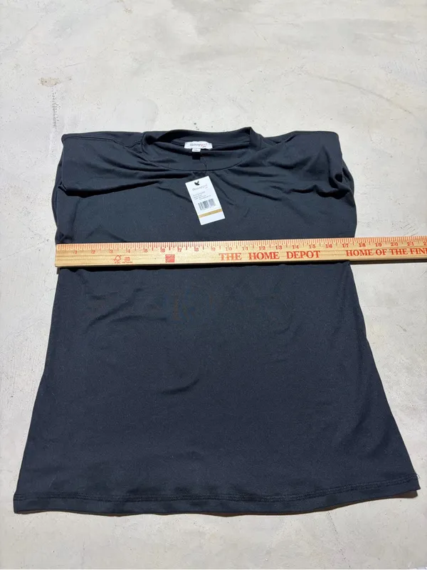 Skinnygirl NWT Black Shoulderpad top small - Image 8