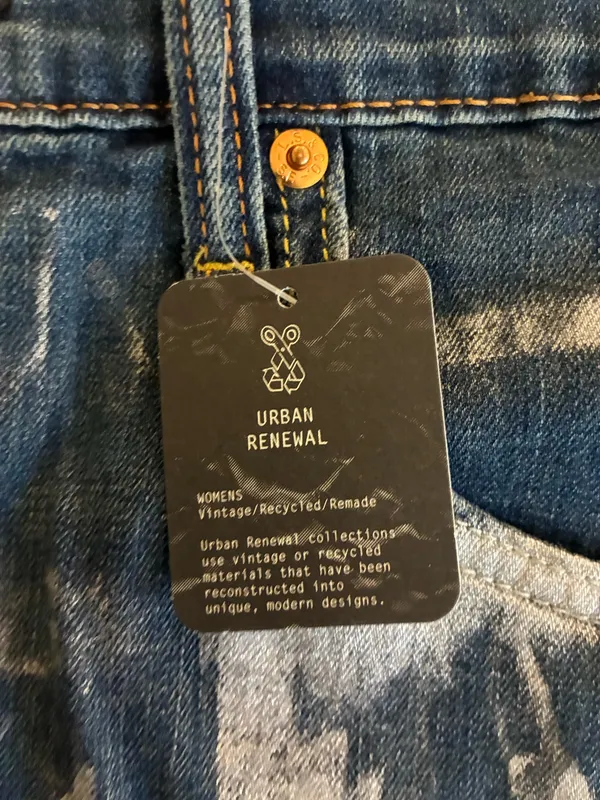 Levi’s Skirt Denim - Image 2