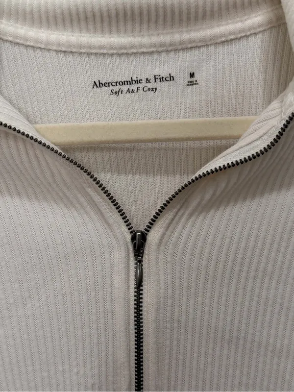 Abercrombie & Fitch‎ Soft A&F Cozy Ribbed Quarter Zip Pullover Size Medium - Image 2