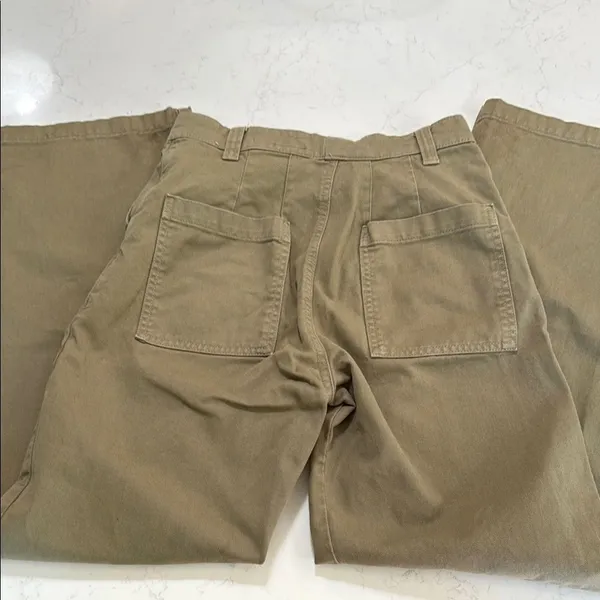 Zara women’s khaki jeans. Oversized. Size Small. - Image 2