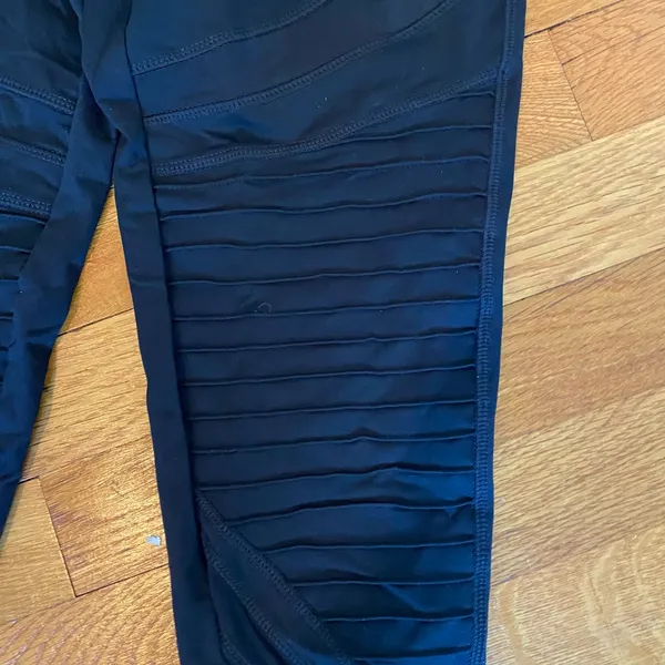 Aerie Black leggings - Image 2