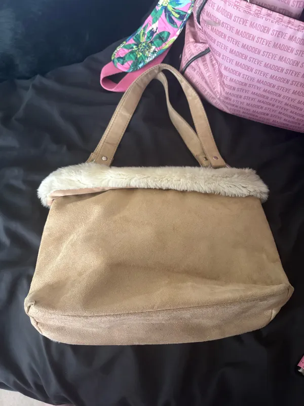 Tan Faux Suede Shoulder Bag with Cream Faux Fur Trim - Image 2