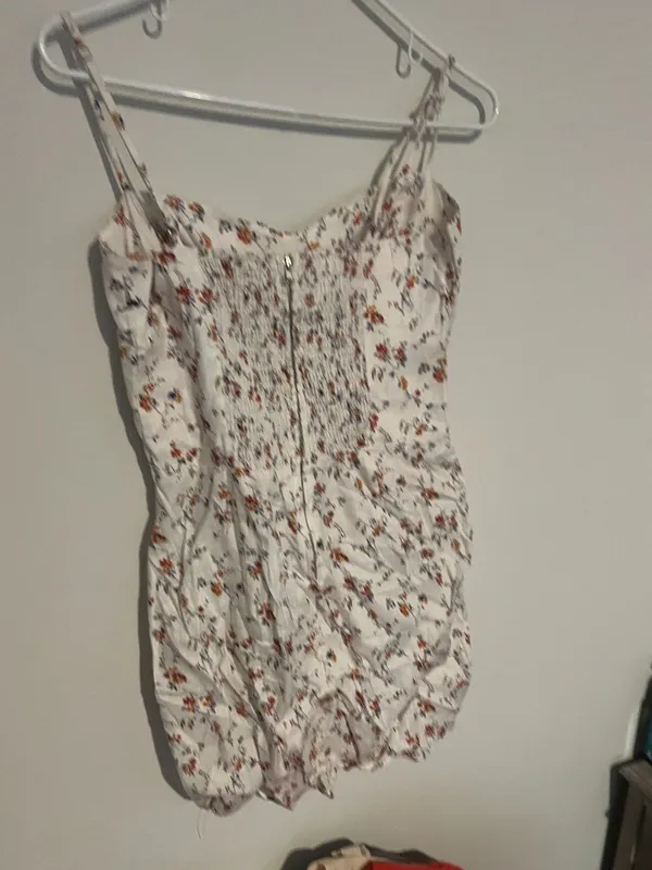 Reformation Roarke Linen Floral Dress in Gabrielle print - Image 12