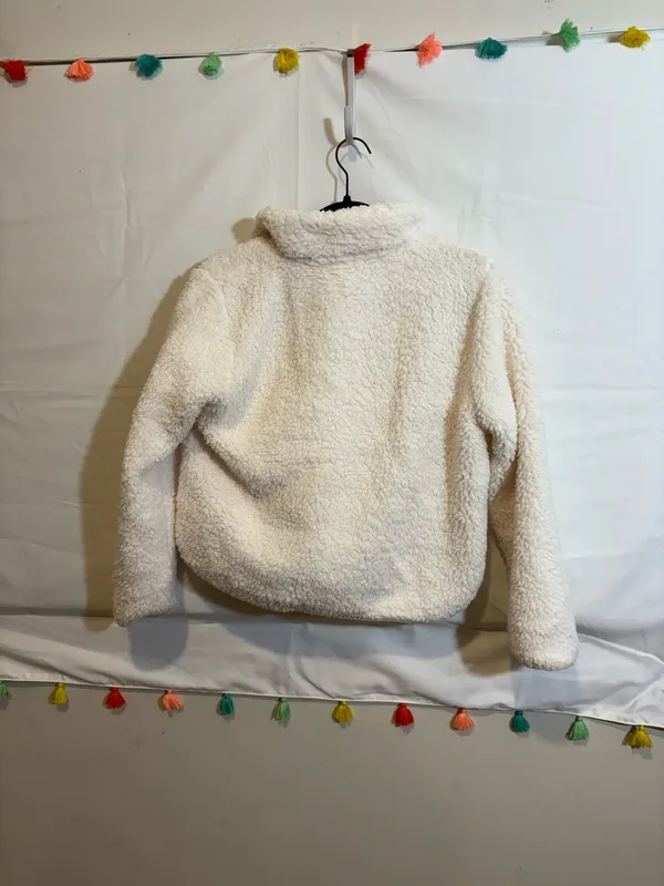 Wondershop Target White Fleece - Image 3
