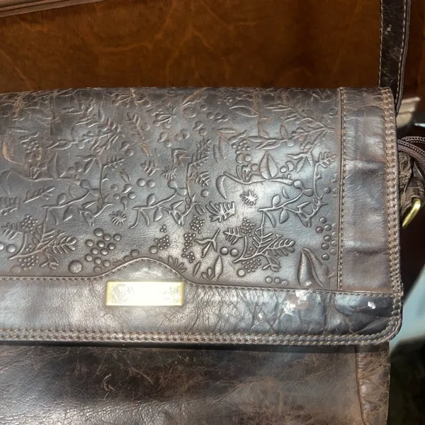 AS IS Brown Leather Crossbody/Shoulder Bag - Image 4